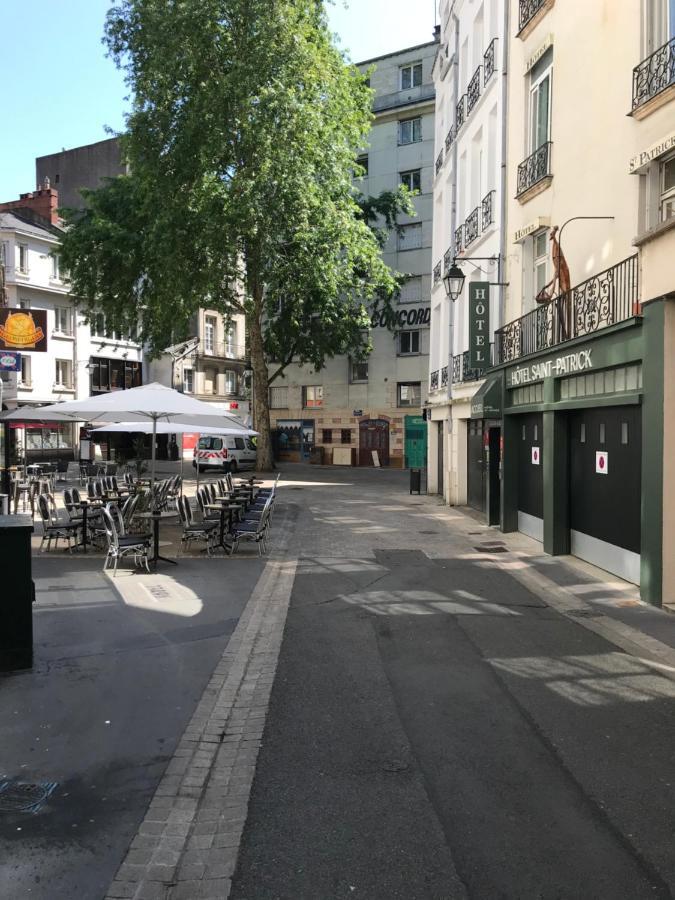 Hotel Saint-Patrick Coeur De น็องต์ ภายนอก รูปภาพ